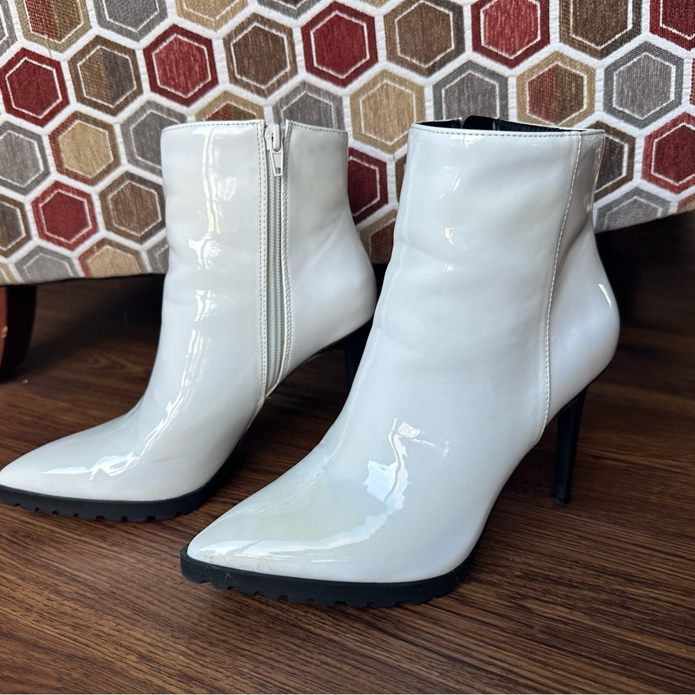 White Patent Faux Leather Stiletto Boot, Size 8